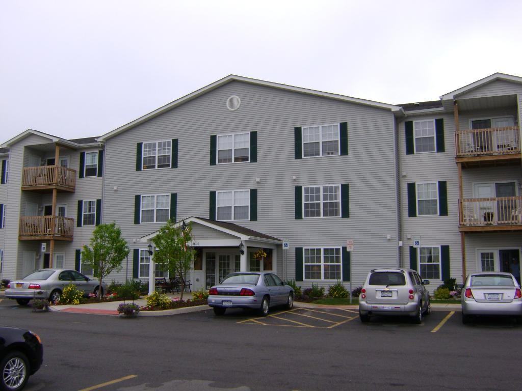 South Pointe Senior Apartments - Photo 3 of 19