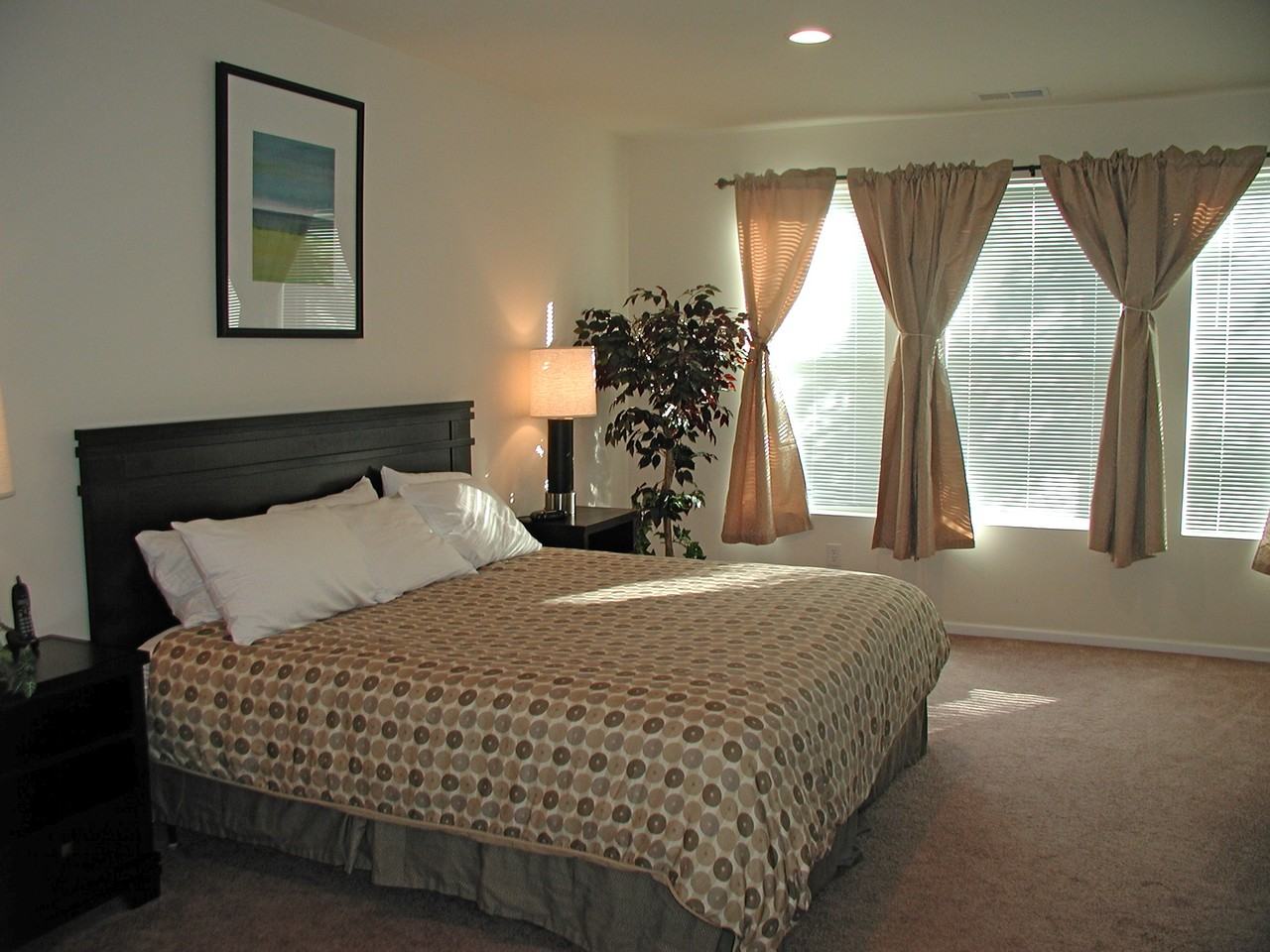 62-64 W Main St - Photo 3 of 5