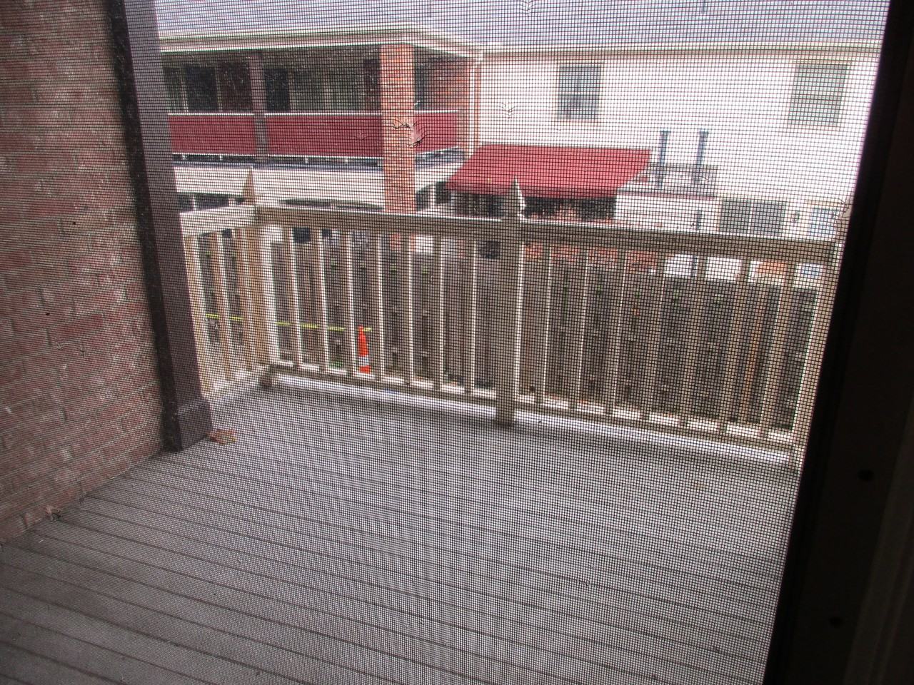 983-881 Manor Ln - Photo 2 of 12