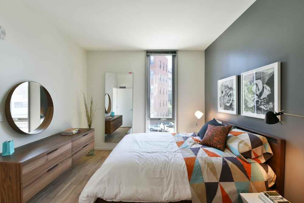 650 Harrison Ave - Photo 2 of 10