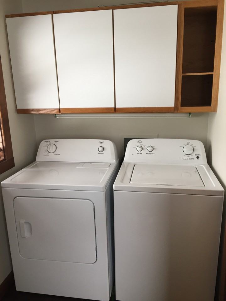 112-140 W 2nd St - Photo 2 of 13