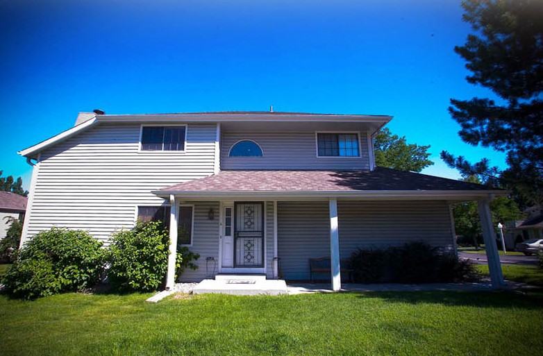 12698 E Evans Cir - Photo 2 of 6