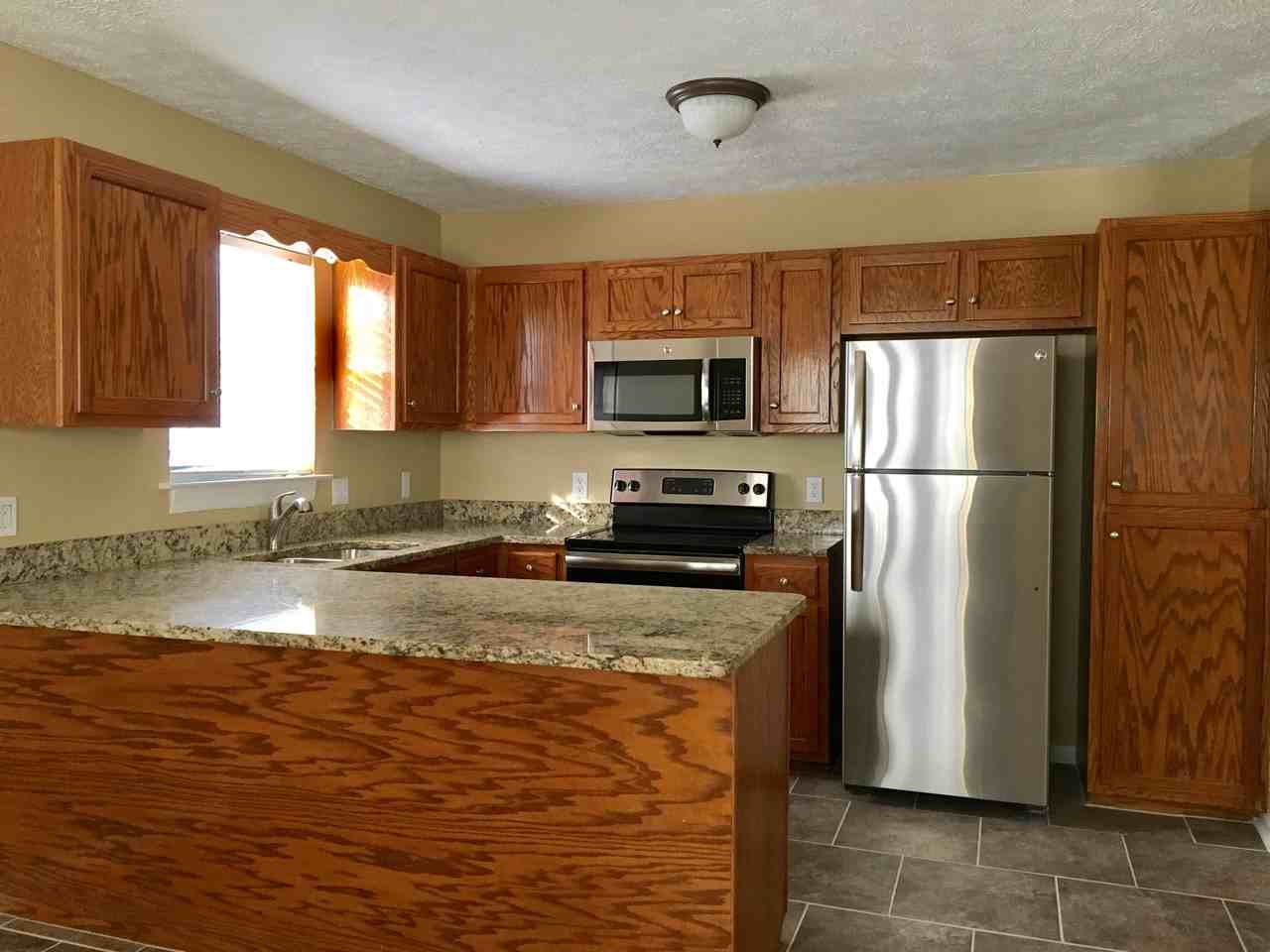 1714 N Cove - Photo 3 of 23