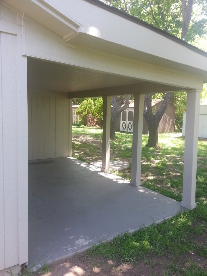 5744 Hanson Dr - Photo 3 of 14