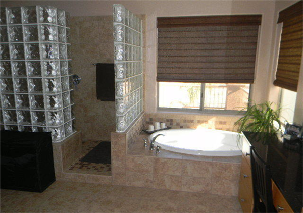 5419 N 191st Dr - Photo 3 of 9