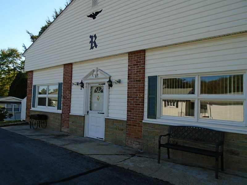 2-22 Locust Ct - Photo 2 of 13