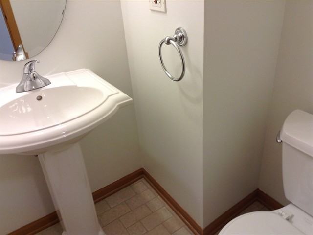 39126 N Aberdeen Ln - Photo 3 of 9