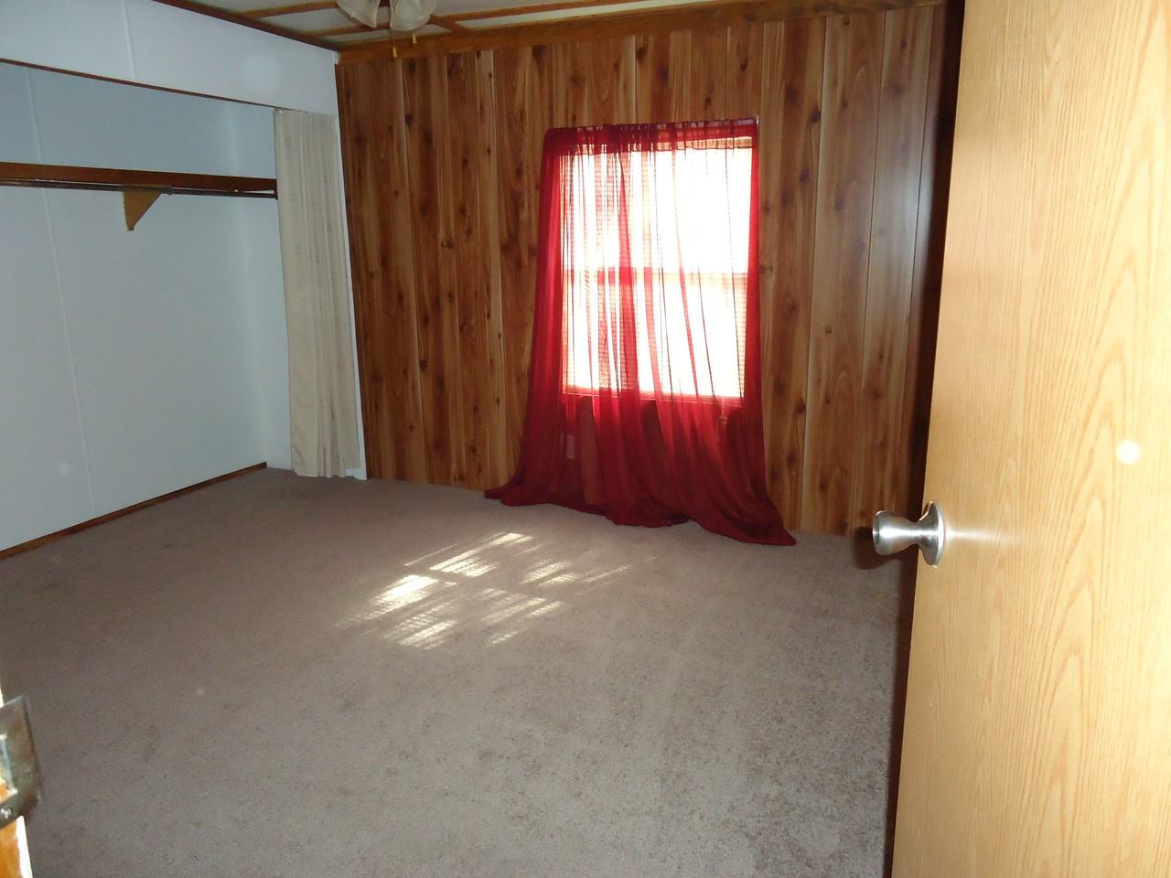 1346 Roemer Lane - Photo 3 of 4