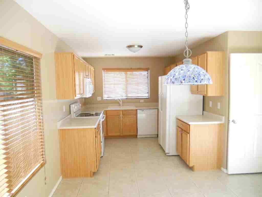 3541 E Woodside Way - Photo 2 of 10