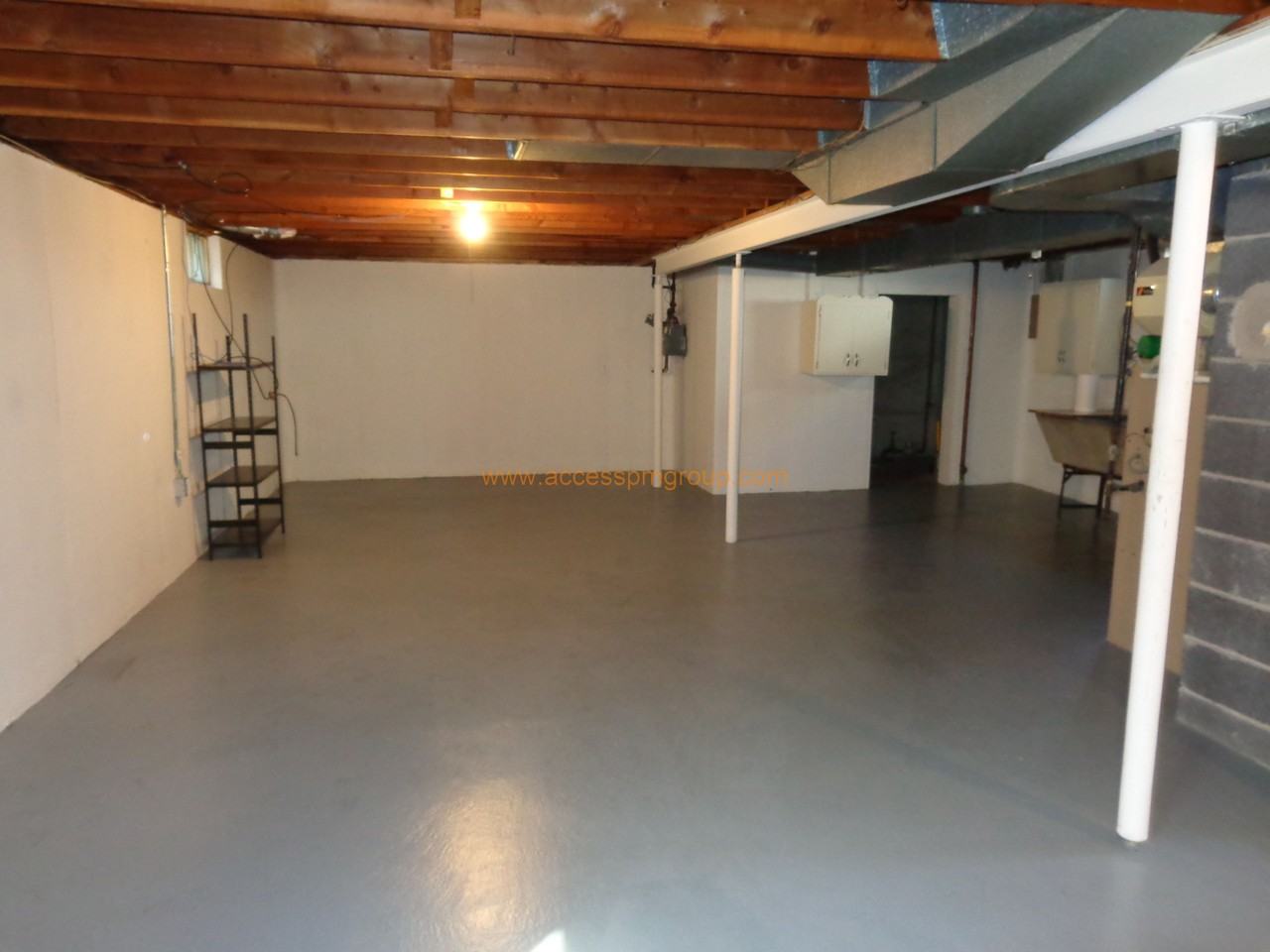 966 Calvary Ave NW - Photo 3 of 13