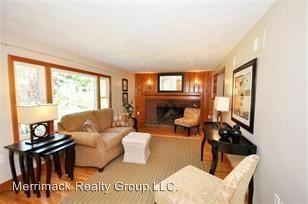 296 Brook St - Photo 3 of 9