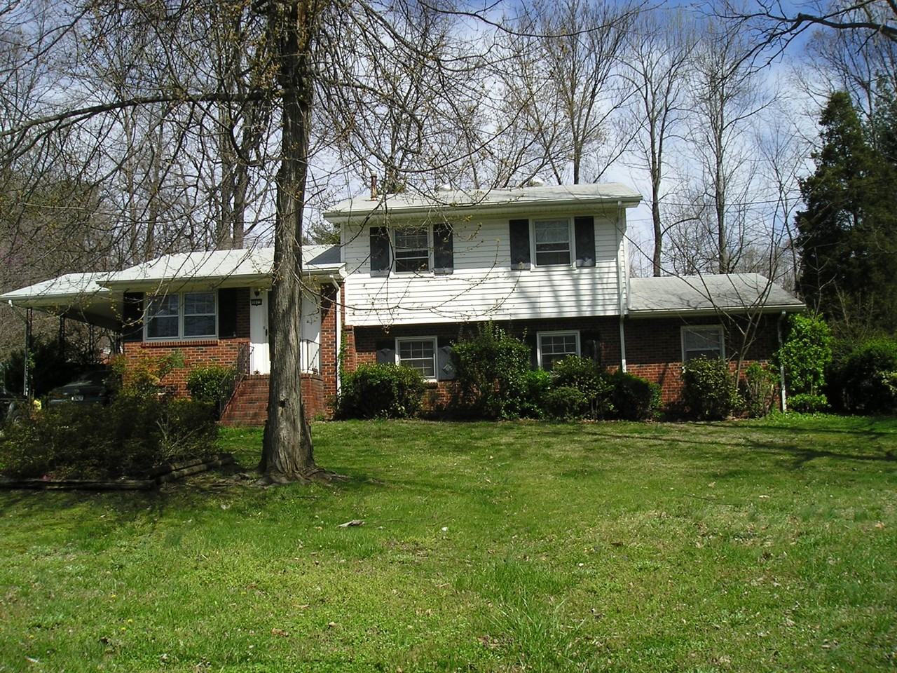 3912 Raintree Dr - Photo 2 of 6