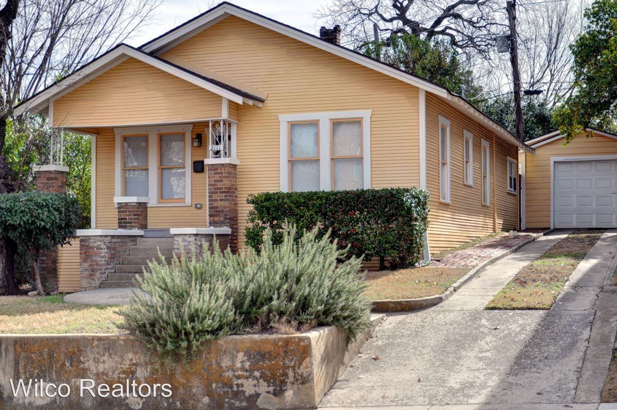 2111 W Morphy St - Photo 2 of 25