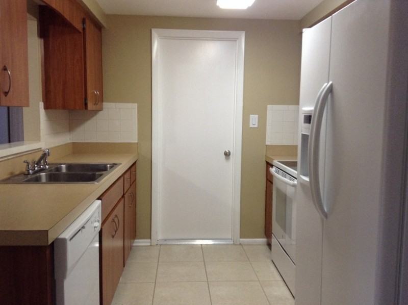 4045 Dyer Ln - Photo 3 of 8
