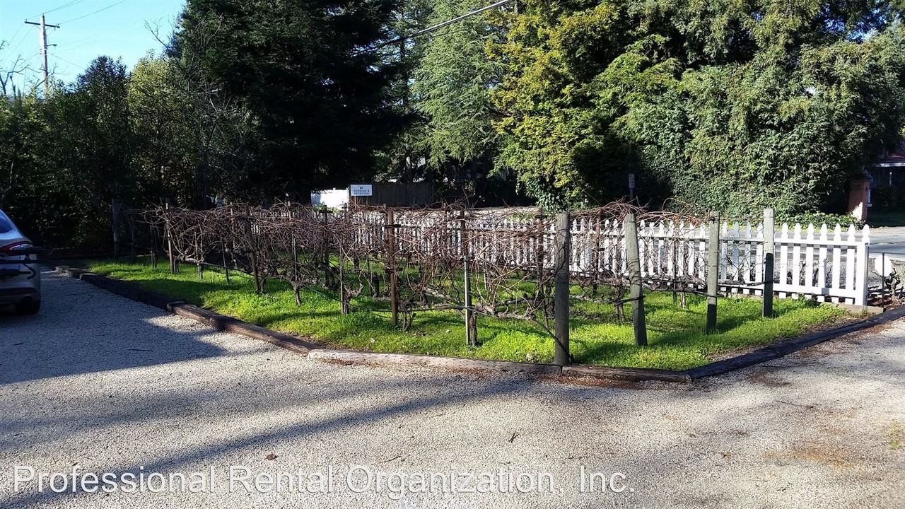 1121 Rutherford Rd - Photo 3 of 36