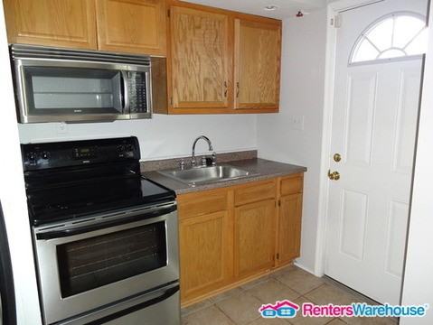 3433 Clay St NE - Photo 2 of 20