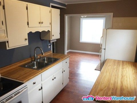 3312 N 77th St - Photo 2 of 18