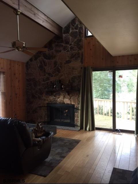 458 Clarkstown Rd - Photo 2 of 18