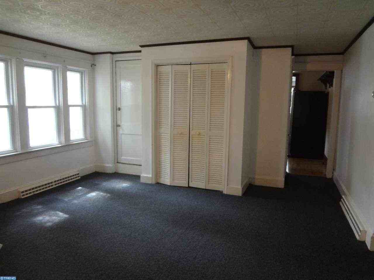 321 Stockham Ave #1 - Photo 3 of 17