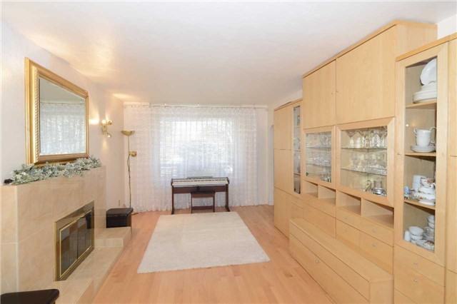 16-2 Twenty Fifth St - Photo 3 of 20