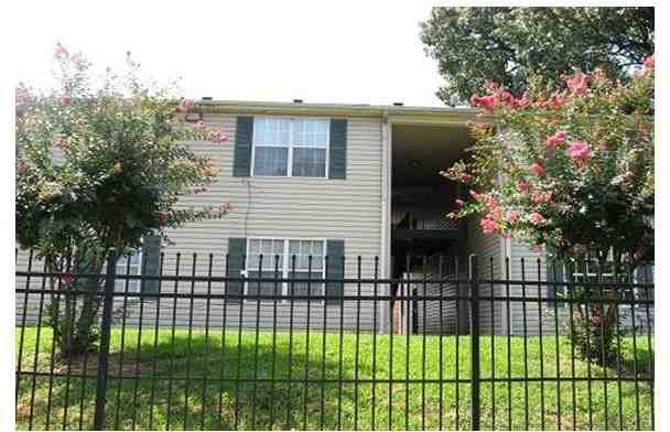 Alexmire Apartments - Photo 3 of 7