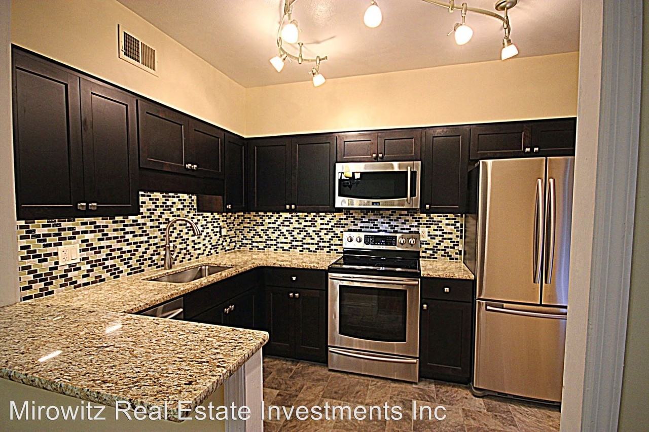 8125 Roxburgh Dr #2 - Photo 3 of 12