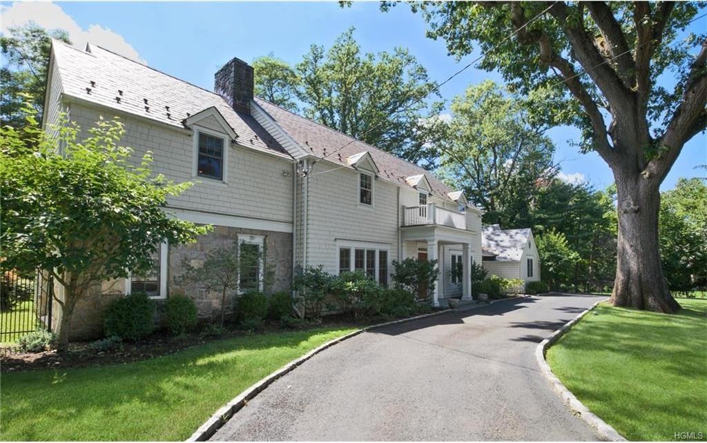 62 Greenhaven Rd - Photo 2 of 30