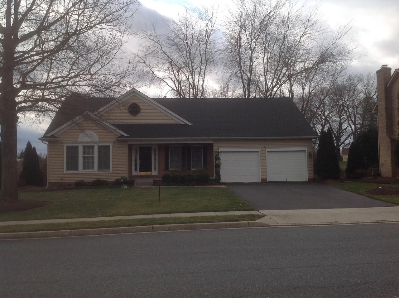 212 Deer Run Dr - Photo 2 of 44