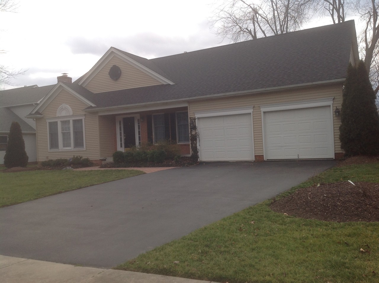 212 Deer Run Dr - Photo 3 of 44