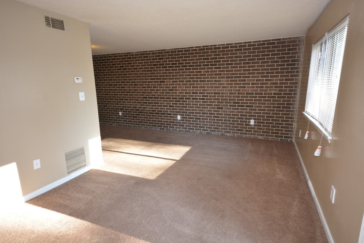 8664 N Anna Way - Photo 3 of 31