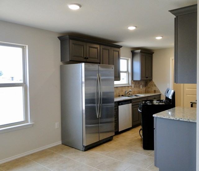 1315 E Spruce Ave - Photo 3 of 18