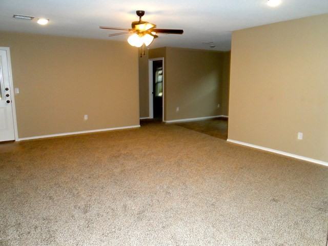 1211-1201 E Spruce Ave - Photo 2 of 14