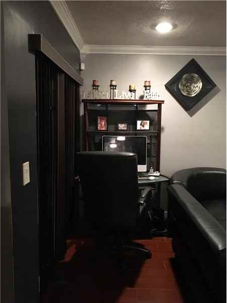 9741 SW 13th St - Photo 3 of 8