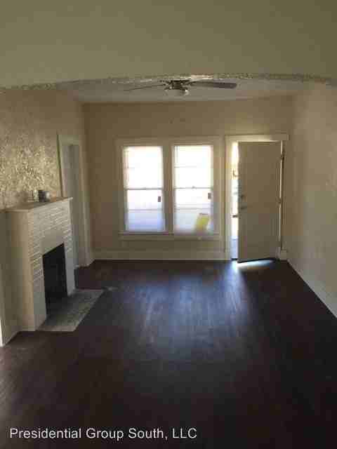 806 Bentley St - Photo 3 of 10