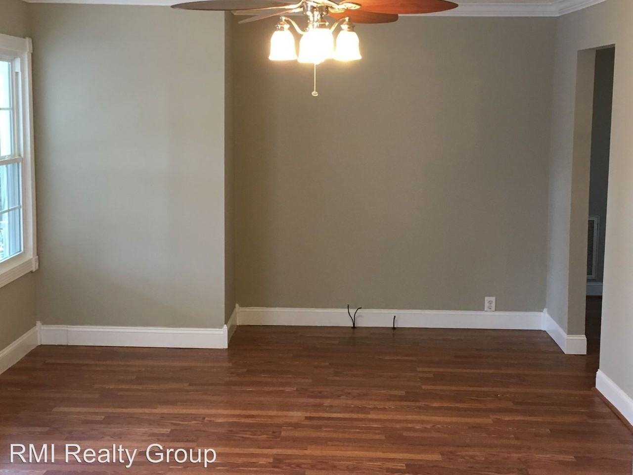 305 7th St - Photo 2 of 10