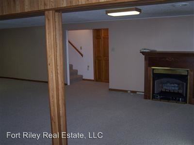 614 Cedar St - Photo 2 of 21