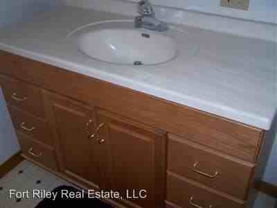 614 Cedar St - Photo 3 of 21