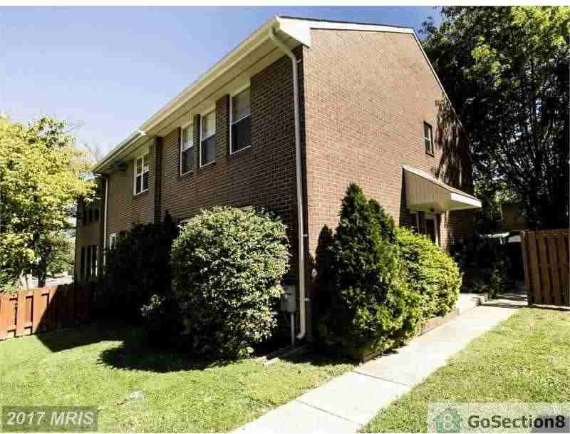 1750 Chesaco Ave - Photo 3 of 7