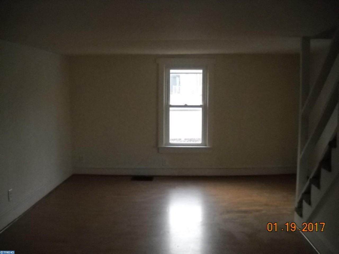 645 Allen Ave - Photo 3 of 6