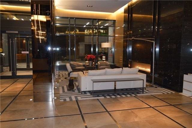 89 Dunfield Avenue #805