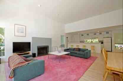 3 Meadow Way - Photo 2 of 8