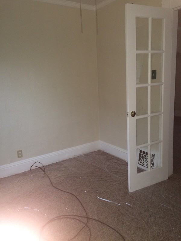 1926 Francis Ave - Photo 3 of 6