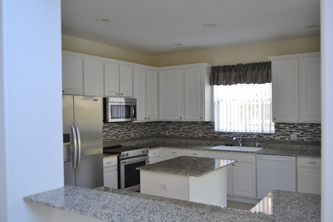 2307 Messenger Cir - Photo 2 of 18