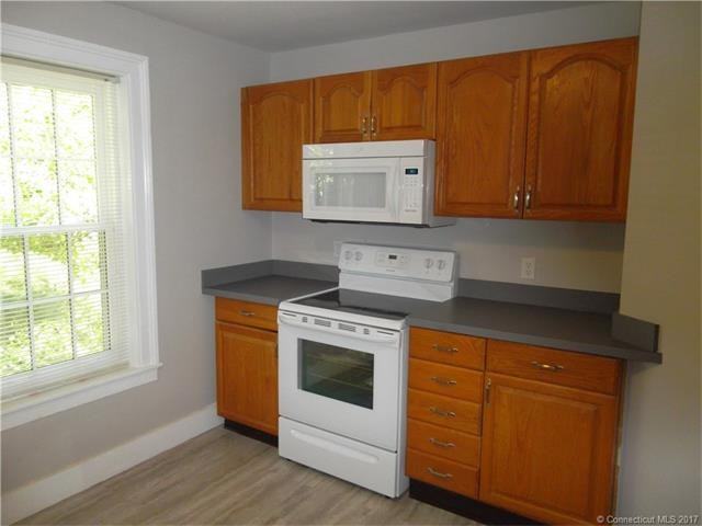 35-55 Maple St - Photo 3 of 12