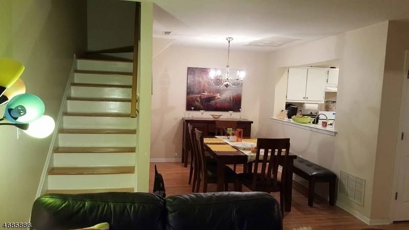 3202 Tudor Dr - Photo 3 of 10