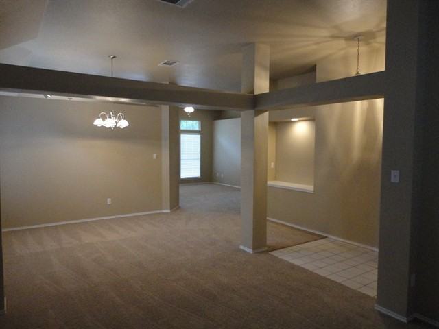 116 Benchmark St - Photo 3 of 13