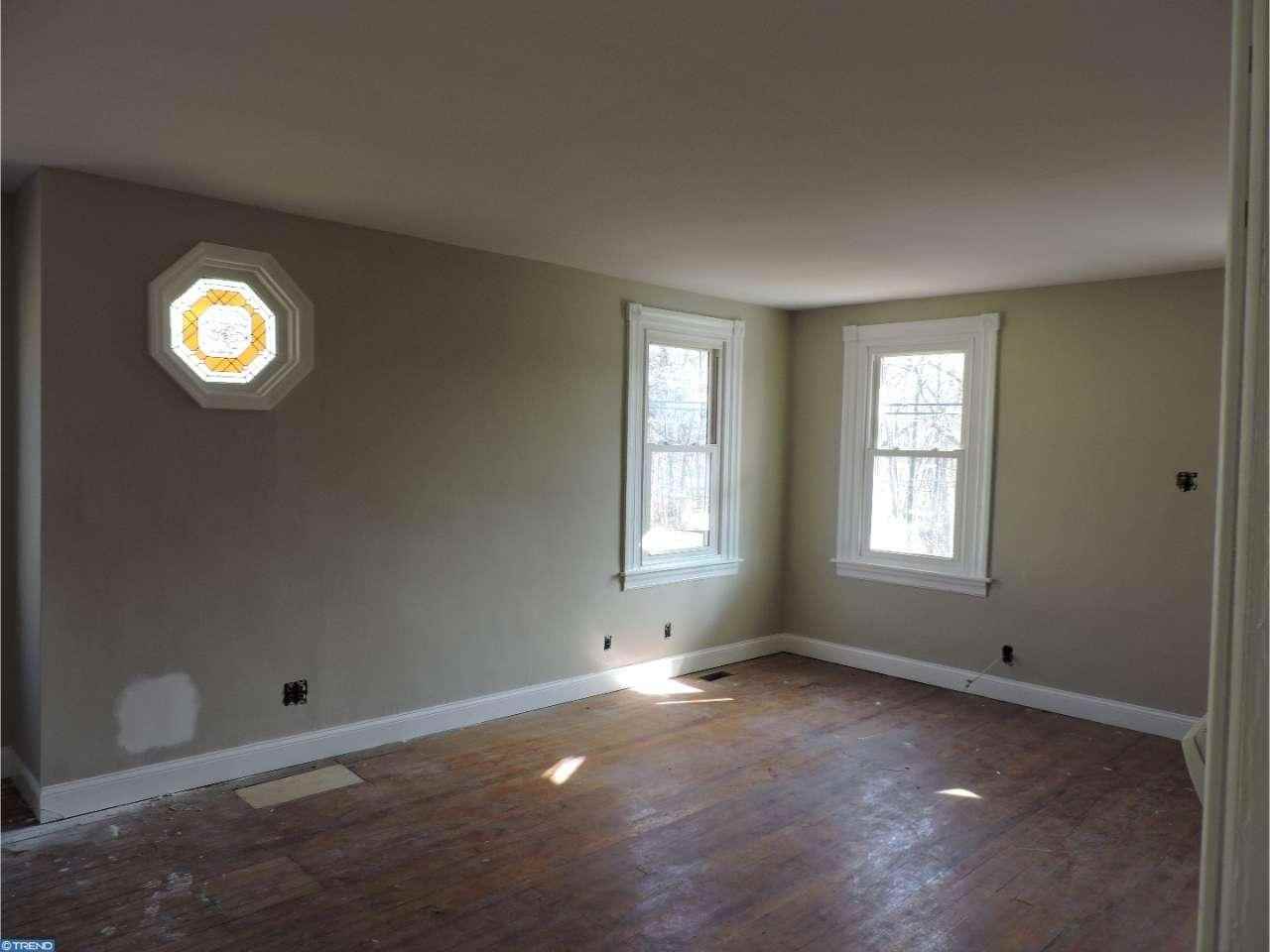 123 Clearfield Ave - Photo 2 of 9