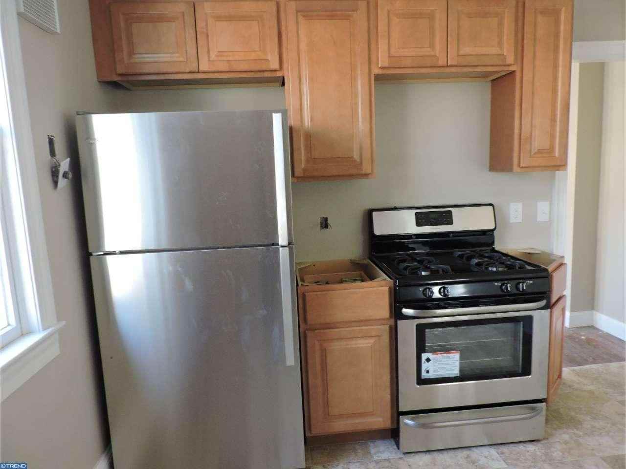 123 Clearfield Ave - Photo 3 of 9