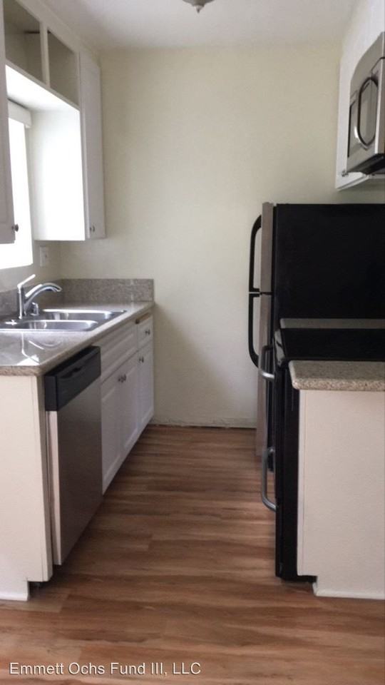 1721, 1725, 1733 Purdue Avenue - Photo 3 of 6