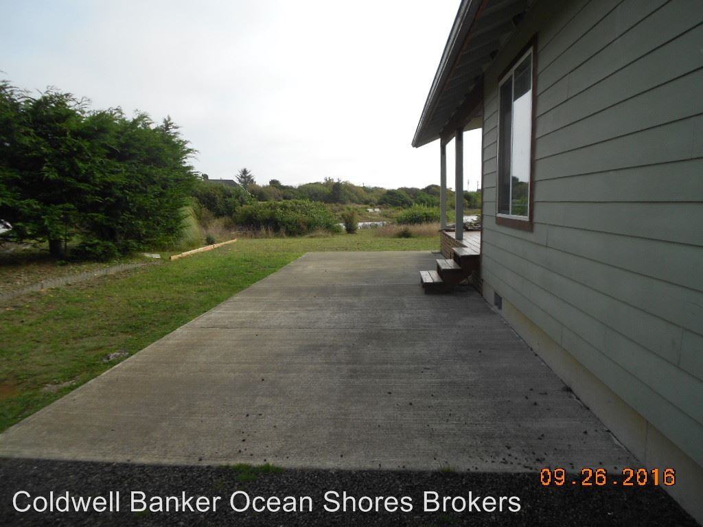 269 Seashore St SW - Photo 2 of 13